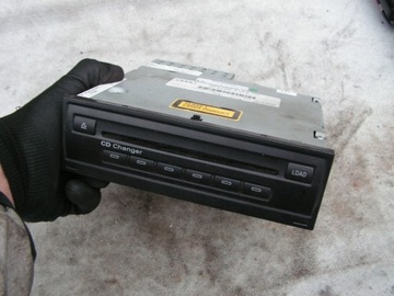 Audi A4 B6 zmieniarka płyt CD radia 4F00357110A