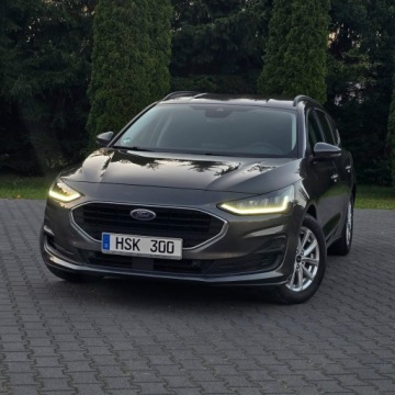 Ford Focus IV Kombi Facelifting 1.0 EcoBoost 125KM 2022 Ford Focus Mk4 1.0 EcoBoost Hybrid TITANIUM X, zdjęcie 3