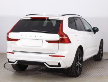 Volvo XC60 II Crossover Plug-In 2.0 T6 Plug-in Hybrid 340KM 2021 Volvo XC60 T6 Recharge, Serwis ASO, 4X4, Automat, zdjęcie 4