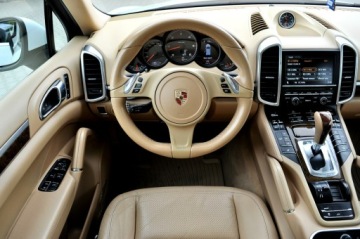 Porsche Cayenne II SUV 3.0 Diesel 245KM 2013 Porsche Cayenne 3.0TDI 245KM Panorama Skóra Navi, zdjęcie 5