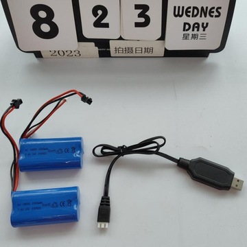 2 AKUMULATORY LITOWO-JONOWE 7,4 V 1500 MAH Z ŁADOWARKĄ USB