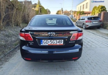 Toyota Avensis III Sedan 2.0 D-4D 126KM 2011 Toyota Avensis Toyota Avensis 2.0 D-4D 2.0 Diesel 126KM, zdjęcie 14