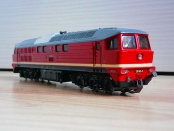 Lokomotywa spalinowa BR 130 005-2 PIKO