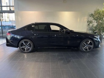 BMW Seria 5 G90-91 2026 BMW Seria 5 530e xDrive Sport Sedan 2.0 (299KM) 2026, zdjęcie 1