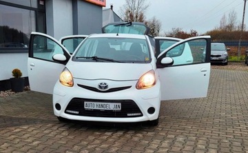 Toyota Aygo I Hatchback 5d Facelifting 1.0 VVT-i 68KM 2012 Toyota Aygo 1,0 Ben Klima Benzyna 68KM, zdjęcie 21