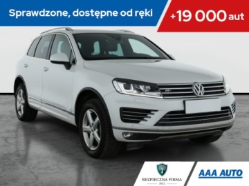 Volkswagen Touareg II SUV Facelifting 3.0 V6 TDI BlueMotion 262KM 2015 VW Touareg 3.0 TDI, Salon Polska, 258 KM, 4X4