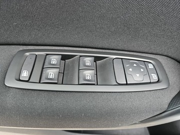 Renault Megane IV GrandCoupe Facelifting 1.0 TCe 115KM 2021 Renault Megane 1.0 TCe Zen, zdjęcie 18