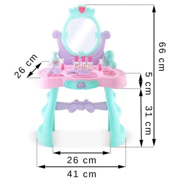 Туалетный столик с зеркалом и аксессуарами