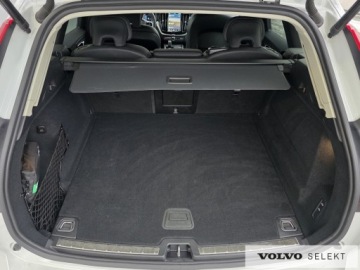 Volvo XC60 II 2025 Volvo XC 60 FV23 Plus Dark B5 250KM AWD ACC BLIS K, zdjęcie 16