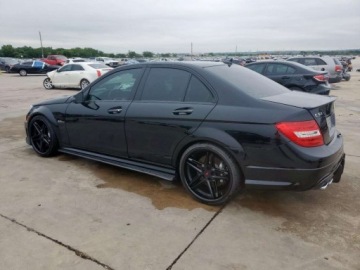 Mercedes Klasa C W205 2013 Mercedes-Benz Klasa C 63 AMG 2013 6.2l 6.2 Benzyna 451KM, zdjęcie 1