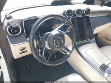 Mercedes GLC C254/X254 2024 Mercedes-Benz GLC 300 2024 2.0 Benzyna 255KM, zdjęcie 11