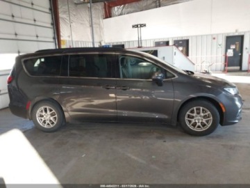 Chrysler Pacifica II 2022 Chrysler Pacifica Touring L, 2022r., 3.6L 3.6 Benzyna 287KM, zdjęcie 4
