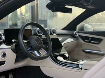 Mercedes CLE Coupe 2.0 200 204KM 2024 Mercedes-Benz CLE CLE200 AMG - bezowe wnetrze 2.0 Benzyna 204KM, zdjęcie 12