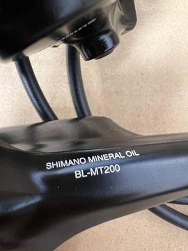 Комплект дисковых тормозов Shimano BL-MT200, в сборе.