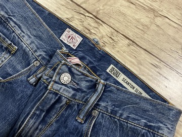 HILFIGER DENIM Scanton Slim Spodnie Męskie Jeans Bermudy 3/4 W29 L28 pas 74