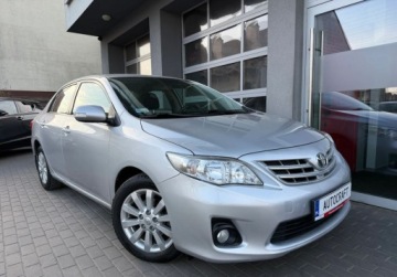Toyota Corolla X Sedan Facelifting 1.6 Valvematic 132KM 2011 Toyota Corolla salon Polska 1.6 Benzyna 132KM, zdjęcie 13