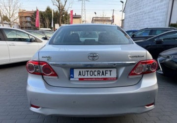 Toyota Corolla X Sedan Facelifting 1.6 Valvematic 132KM 2011 Toyota Corolla salon Polska 1.6 Benzyna 132KM, zdjęcie 19