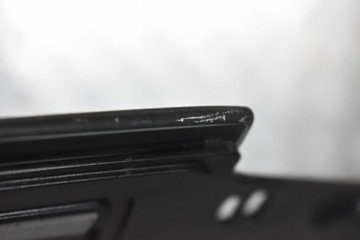 Наружное стекло правой средней стойки I TESLA S