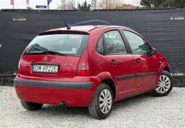 Citroen C3 I Hatchback 1.4 i 75KM 2002 Citroen C3 Citroen C3 1.4 b 5 DRZWI OKAZJA DLUGIE OC i PRZEGLAD Zamiana, zdjęcie 3