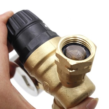 Регулятор давления воды на автодоме для кемпера,