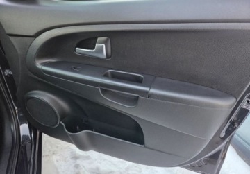 Kia Venga Mikrovan 1.6 DOHC CVVT 125KM 2012 Kia Venga 1.6 Benz 125KM LED Klima 6bieg ABS Parktro. ESP Kurtyny Faktura, zdjęcie 15