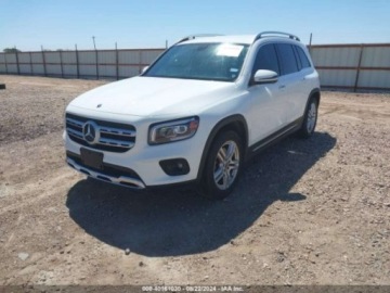 Mercedes GLB 2021 Mercedes-Benz GLB 250, 2021r., 2.0L 2.0 Benzyna 221KM, zdjęcie 1