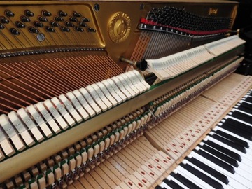 ПИАНИНО КОРЕЯ*** YOUNG CHANG U109*** ГЛЯНЦЕВЫЙ ЧЕРНЫЙ