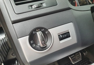 Volkswagen Multivan T6 2010 Volkswagen Multivan Highline Bezwypadkowy Serwis GetHelp 2.0 Diesel, zdjęcie 23