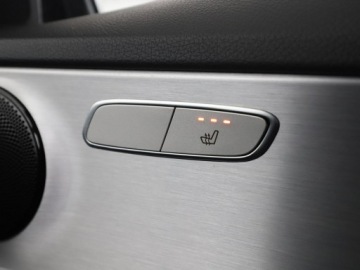 Mercedes Klasa C W205 Kombi 200 184KM 2017 Mercedes C 200 automat full LED półskóra grzane, zdjęcie 35