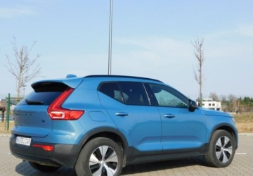 Volvo XC40 Crossover Plug-In Facelifting 1.5 T4 211KM 2023 Volvo XC 40 1,5T4 z Gwarancja Bezwypadkowy Model 2024r 1.5 Hybryda Plug-in, zdjęcie 33