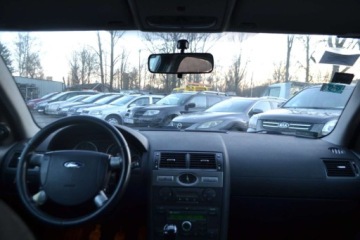 Ford Mondeo III Sedan 2.5 170KM 2003 Ford Mondeo BEMOWO 2.5 bENZYNA, 2003 rok produkcji KOMIS TYSIAK, zdjęcie 9