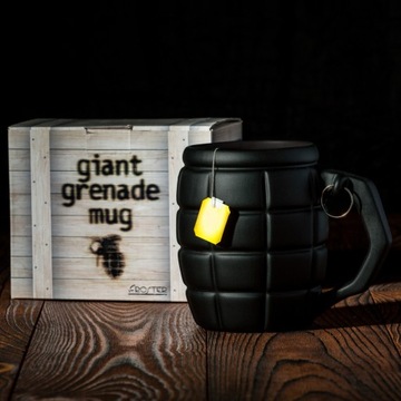 KUBEK GRANAT Gigantyczny 790ml dla faceta CZARNY