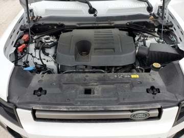 Land Rover Defender IV (L663) 2023 Land Rover Defender 130 X-Dynamic SE 2023 3.0l 3.0 Benzyna 395KM, zdjęcie 6