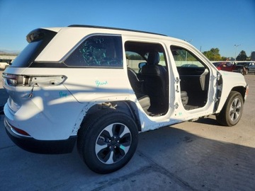 Jeep Grand Cherokee V 2024 Jeep Grand Cherokee Limited 4XE 2024 2.0l 2.0 Hybryda 375KM, zdjęcie 3