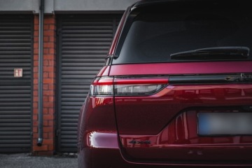 Jeep Grand Cherokee IV 2022 Jeep Grand Cherokee WL | 2022 | 3.6 benzyna + LPG | 25 500 km, zdjęcie 28