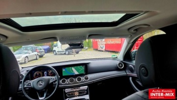 Mercedes Klasa E W213 Limuzyna 2.0 250 211KM 2017 Mercedes-Benz Klasa E E250 Zarejestrowany 2.0 Benzyna 210KM, zdjęcie 38