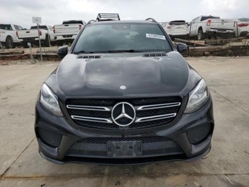 Mercedes GLE W166/C292 2016 Mercedes-Benz GLE Mercedes-Benz GLE 3.5 Benzyna 302KM, zdjęcie 1