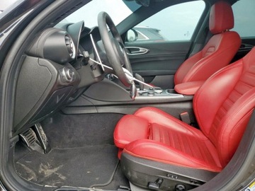 Alfa Romeo Giulia II Sedan Facelifting 2.0 Turbo 280KM 2023 Alfa Romeo Giulia Ti 2023 2.0l 2.0 Benzyna 280KM, zdjęcie 7