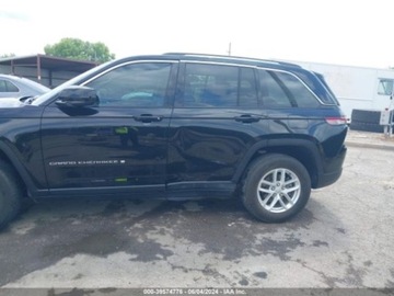 Jeep 2023 Jeep Grand Cherokee 2023r, L Laredo, 3.6L, 4x4 3.6 Benzyna 293KM, zdjęcie 4