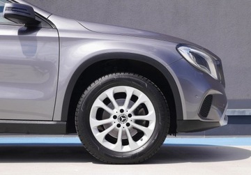 Mercedes GLA I Off-roader 1.6 180 122KM 2017 Mercedes-Benz GLA LIFT 180 Benzyna 122HP Automat Kamera II.wlasciciel GWAR, zdjęcie 35