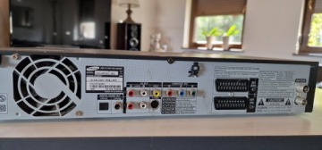 HD-плеер Samsung DVD HR 720 DVD-HR720