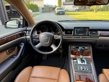 Audi A8 D3 Sedan 4.2 V8 335KM 2005 Audi A8 4.2MPI Quattro Long Mały przebieg, zdjęcie 20