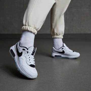 Buty sportowe Nike AIR MAX MOTIF "Panda" Białe Czarne 38.5EU