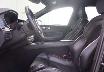 Volvo XC60 II Crossover D3 150KM 2018 Volvo XC 60 D3 150KM RDesign Salon POLSKA II Wlasciciel Serwis ASO Gwaranc, zdjęcie 13