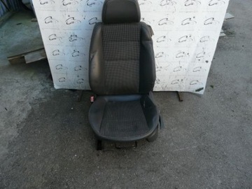 Fotel przód lewy przedni Opel Astra 3 H III- 3D
