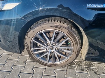 Toyota Camry IX Sedan 2.5 Hybrid Dynamic Force 218KM 2019 Toyota Camry 2.5 Hybrid Prestige CVT 2.5 Hybrid Pr, zdjęcie 10