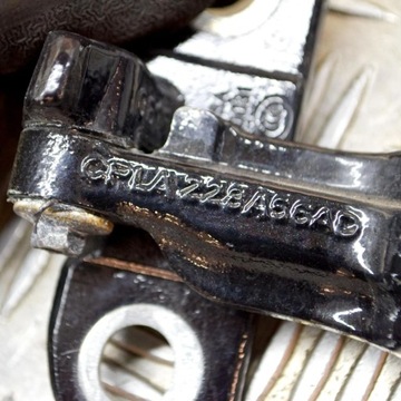 JAGUAR F-PACE 2019 PRAVÁ STRANA PANT HORNÍ DVEŘE ZADNÍCH