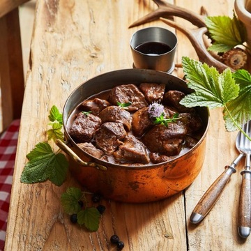 KOCIOŁEK ŻELIWNY myśliwski MEGA stojący GARNEK na ognisko grill pokrywa 8l