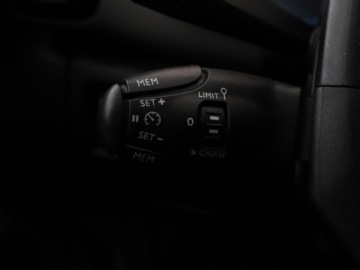 Citroen C5 Aircross SUV 1.2 PureTech 130KM 2018 Citroen C5 Aircross 1.2 Benzyna Feel Klimatronik, zdjęcie 34