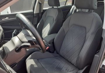 Volkswagen Golf VIII Variant 1.5 eTSI 150KM 2021 Volkswagen Golf STYLE DSG 1.5 TSI 150KM Czujniki Tempomat LED Clima A, zdjęcie 12